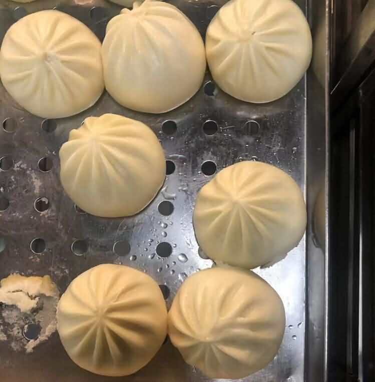蒸熟后的包子 蒸熟后的包子