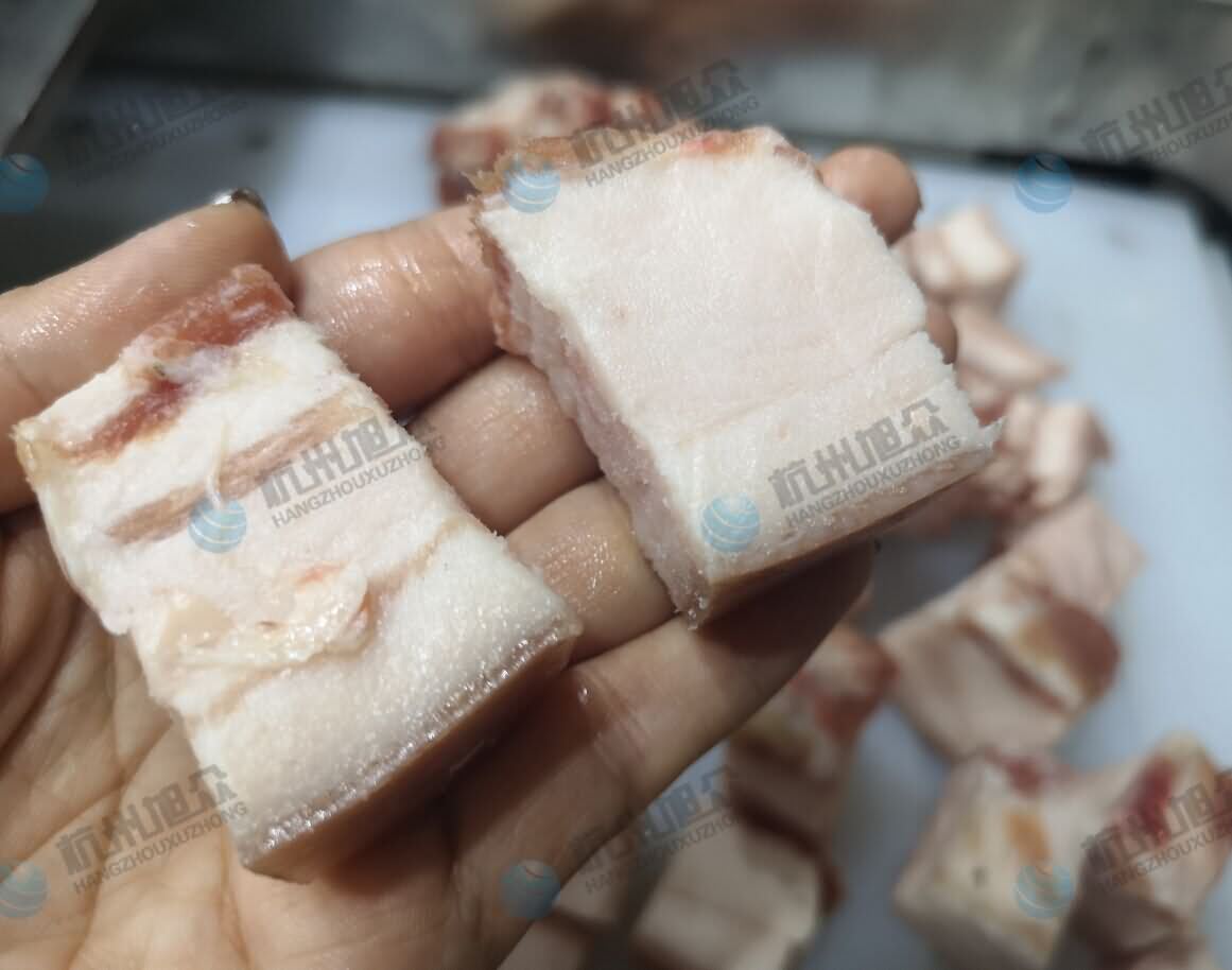 5dbbeb44ac7e5.jpg 5dbbeb44ac7e5.jpg